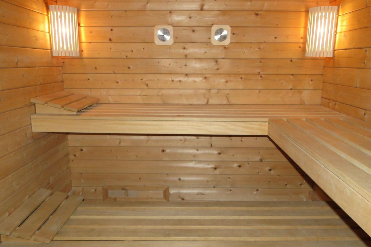 Gite 1805 Montagnes Du Jura Avec Spa Et Sauna Classe 3 Etoiles Foncine-le-Haut ภายนอก รูปภาพ